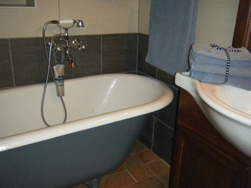 B&B Il Salice Veruno Oda fotoğraf